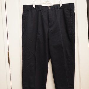 Eddie Bauer Men's Relaxed/Straight Khaki Pants Navy Blue 36 Wrinkle Free NWT